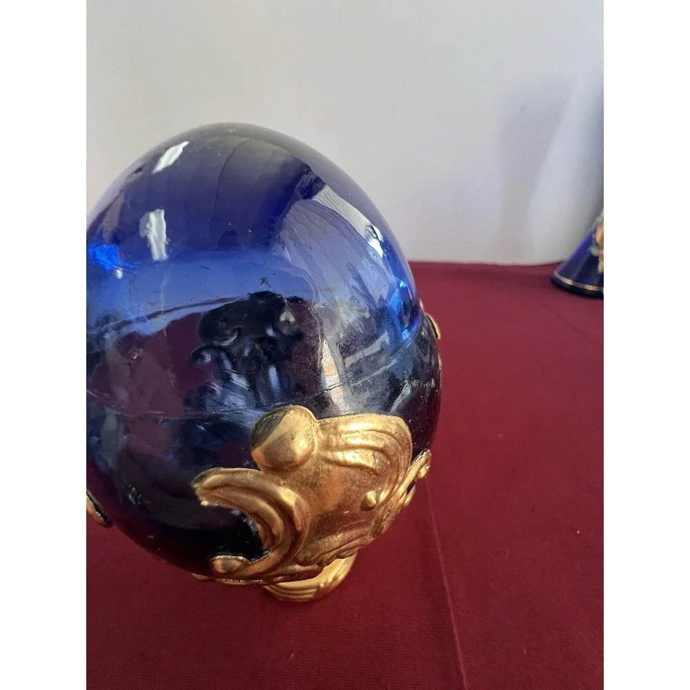 COLBALT BLUE BOHEMIAN EGG VASE ON METAL STAND‎ (1397)